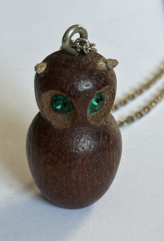 Vintage Wooden Owl Green Stone Eyes Pendant Necklace