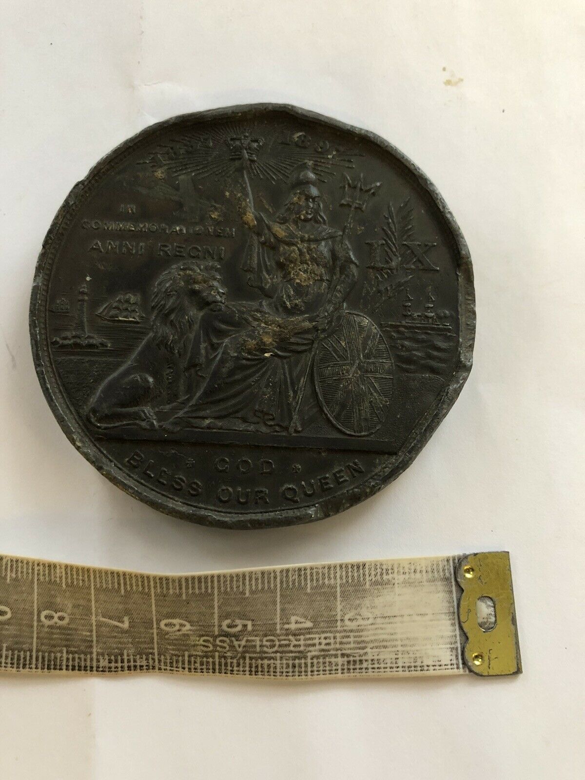Victoria Regina 1837-1897 large medallion