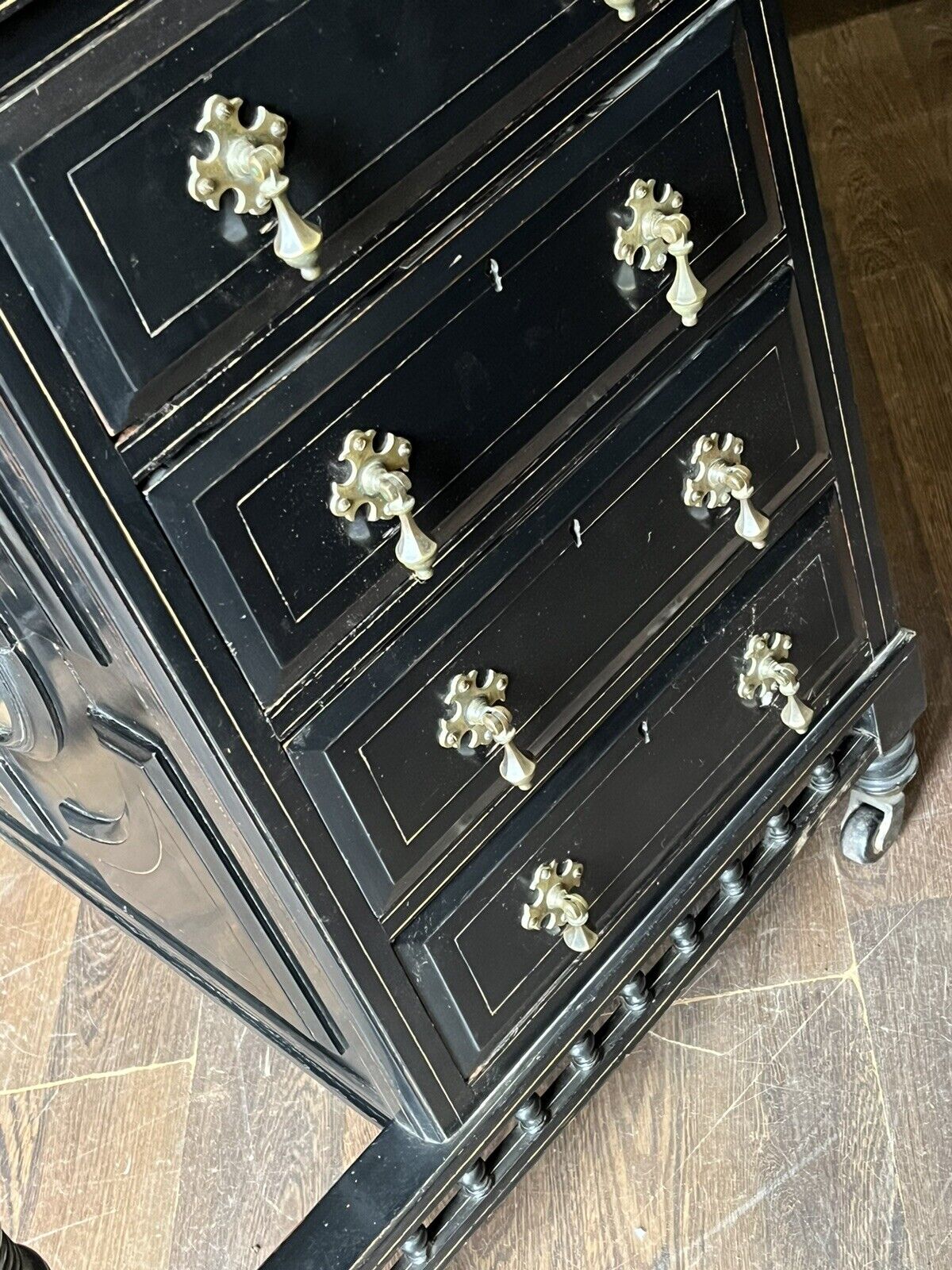 Aesthetic Movement Victorian Davenport Desk. Loads Of Storage.
