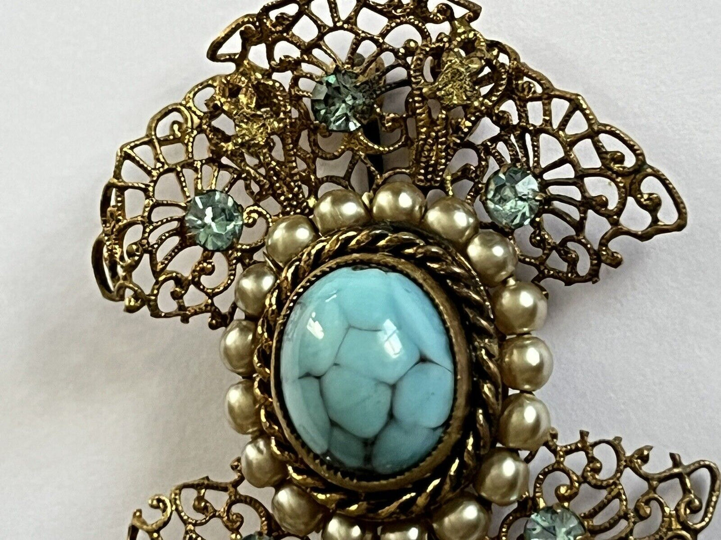 Vintage Gold Tone Filigree Diamanté Faux Turquoise Brooch