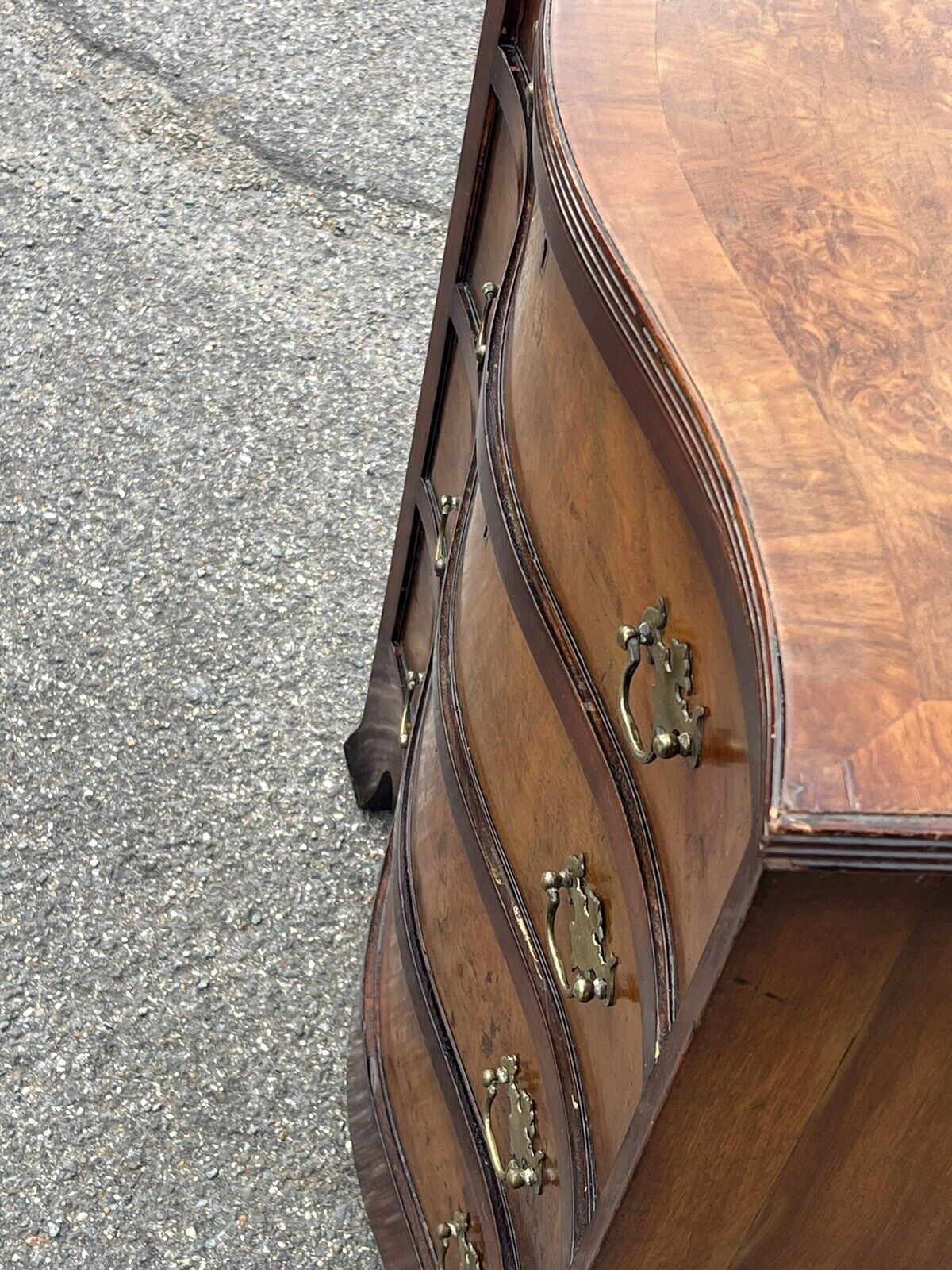 Small Burr Walnut Chest Of Drawers With Serpentine Front & Brass Handles